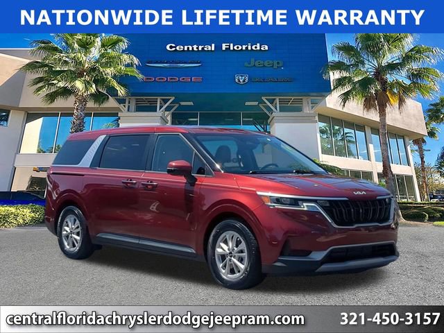 Used 2024 Kia Carnival LX FWD image 1