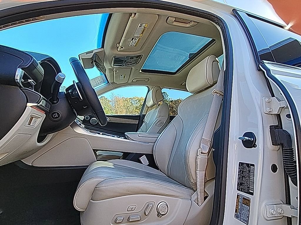 Used 2023 Genesis GV80 2.5T w/ Prestige Package image 8