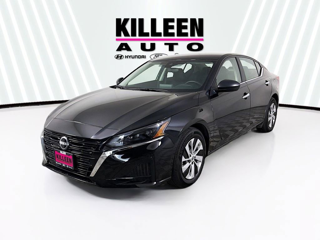 Used 2025 Nissan Altima 2.5 S image 3