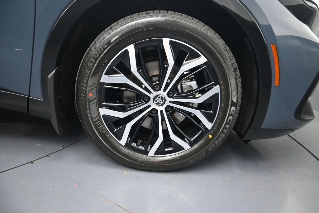 New 2027 Toyota Crown AWD/4WD image 6