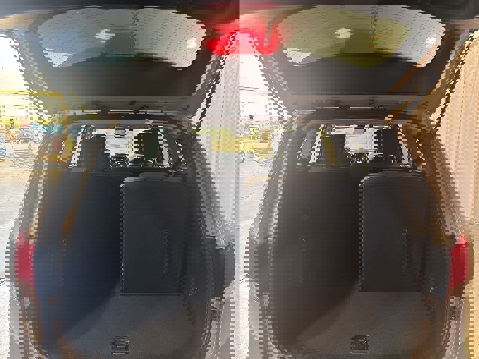 Used 2017 Hyundai Santa Fe SE image 10