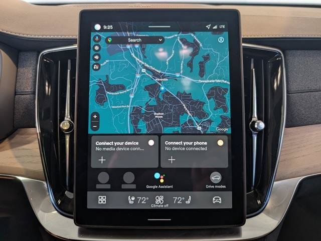 New 2026 Volvo XC90 B6 Plus w/ Protection Package Premier AWD/4WD image 17