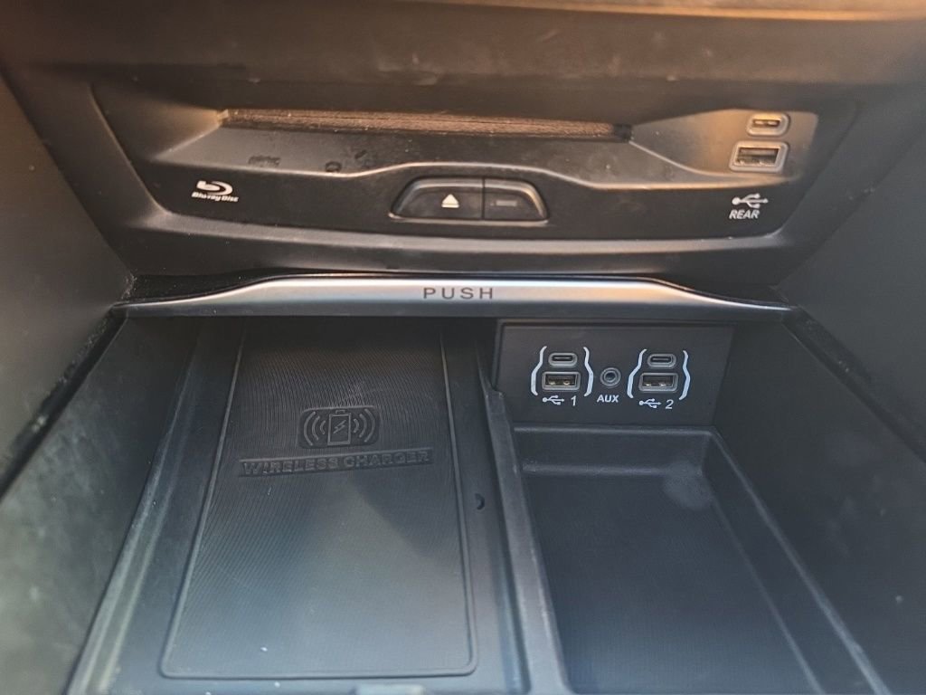 Used 2022 Chrysler Pacifica Pinnacle image 30