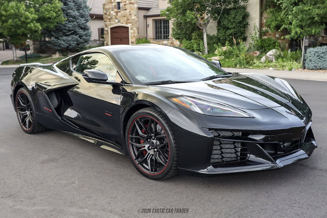 Used 2023 Chevrolet Corvette Z06 RWD image 20
