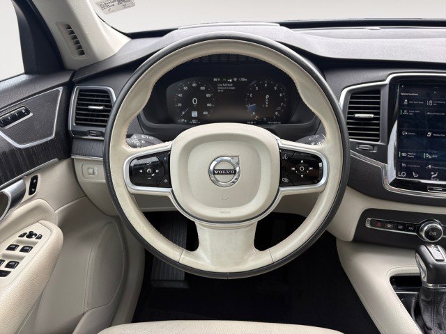 Used 2020 Volvo XC90 T6 Momentum w/ Protection Package Premier AWD/4WD image 14