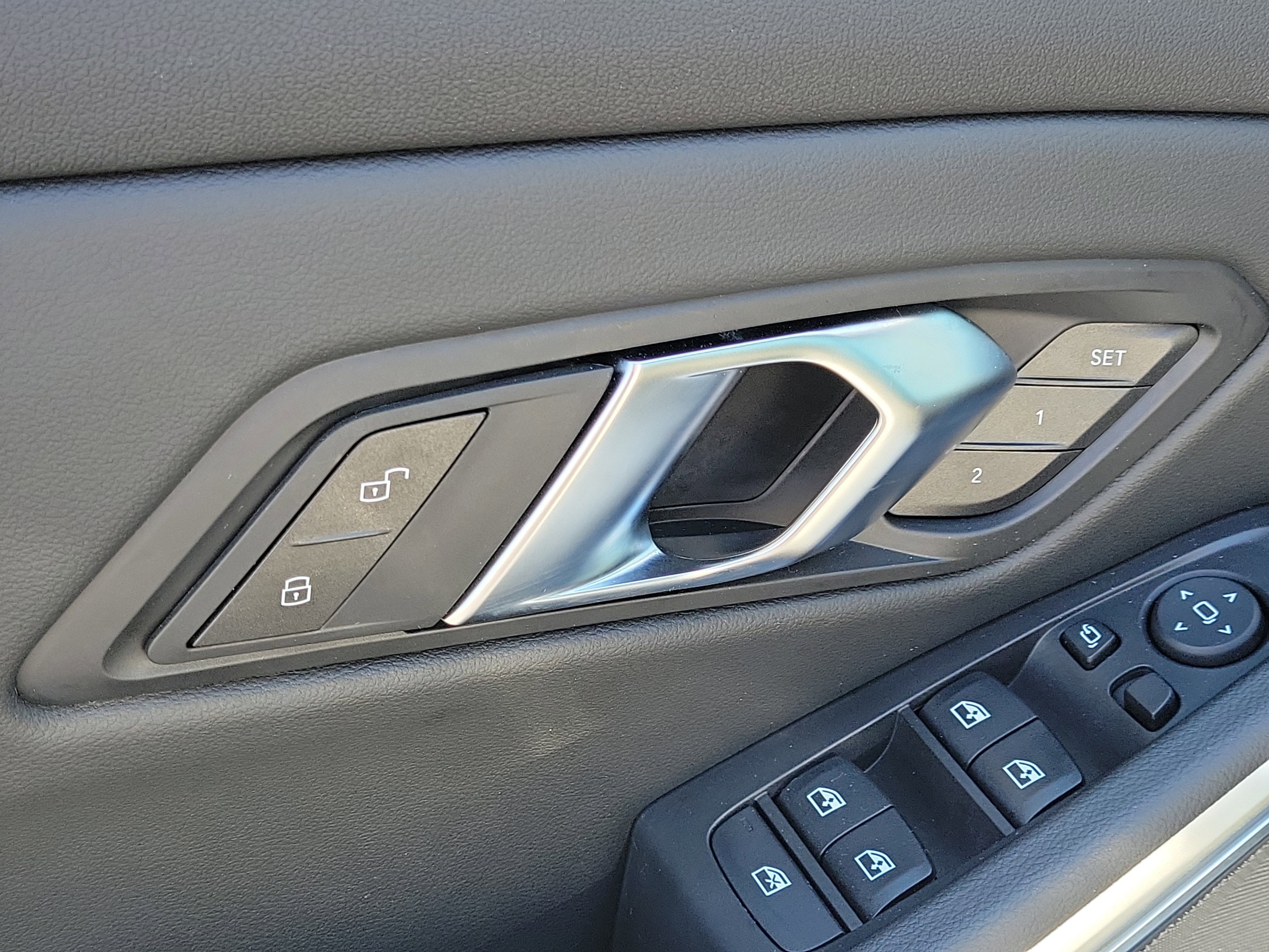 Used 2024 BMW 330i xDrive 330i xDrive image 18