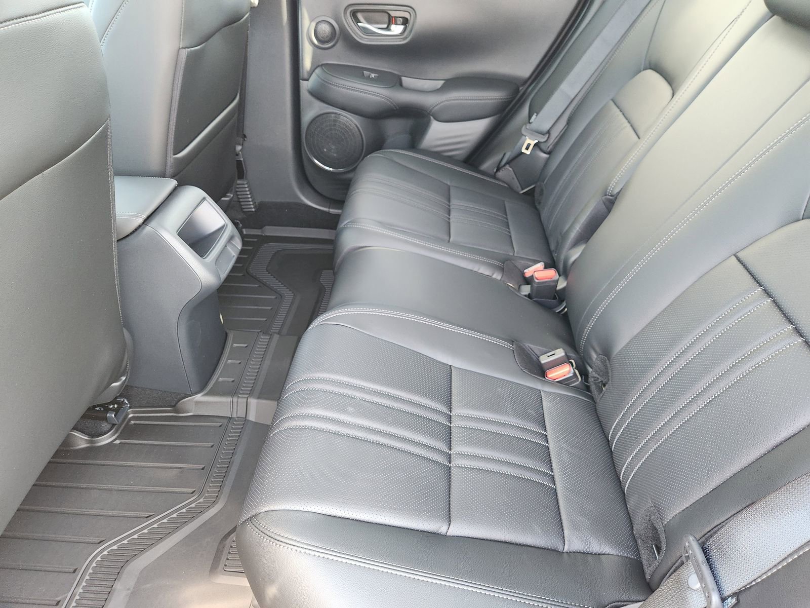 New 2026 Honda HR-V EX-L image 34