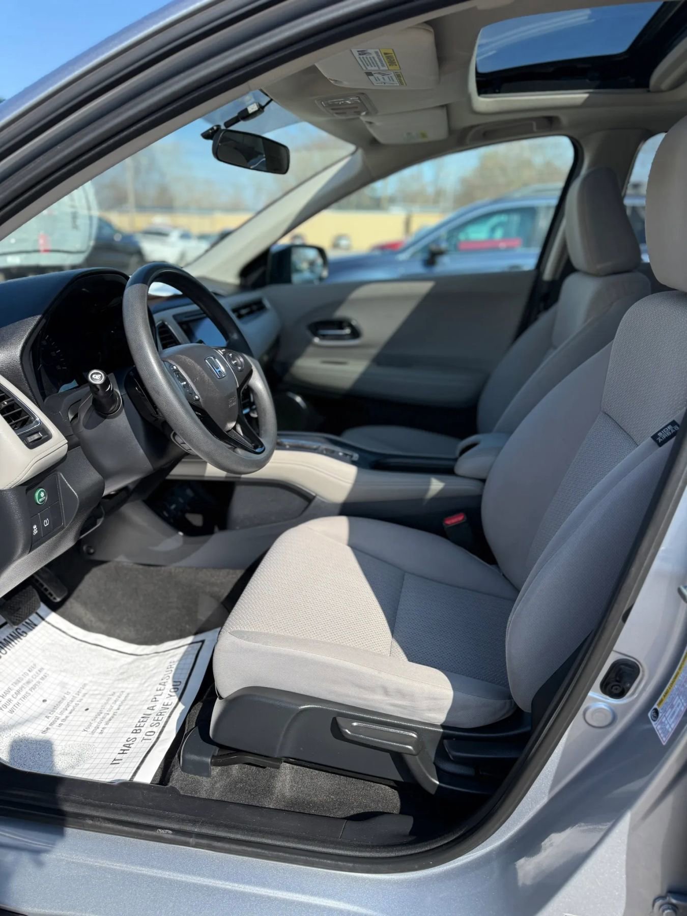 Used 2018 Honda HR-V EX image 19