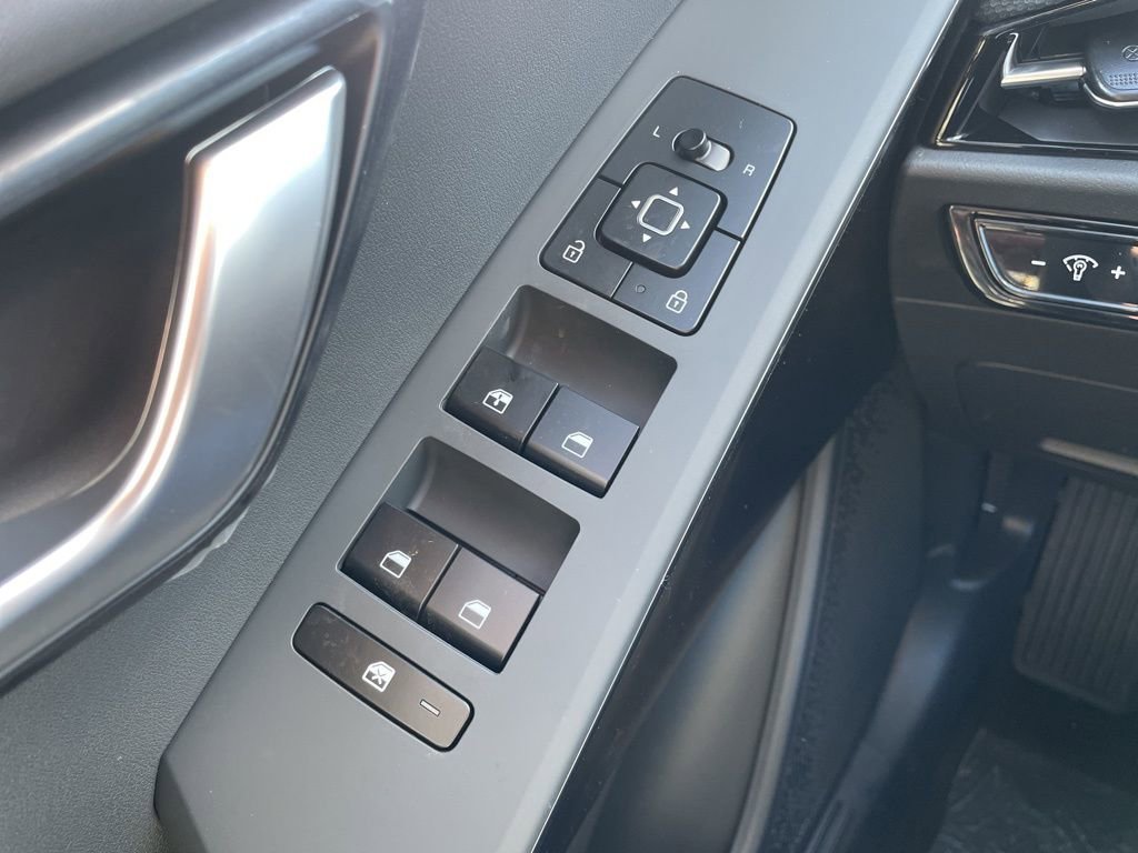 New 2026 Kia Niro LX image 22