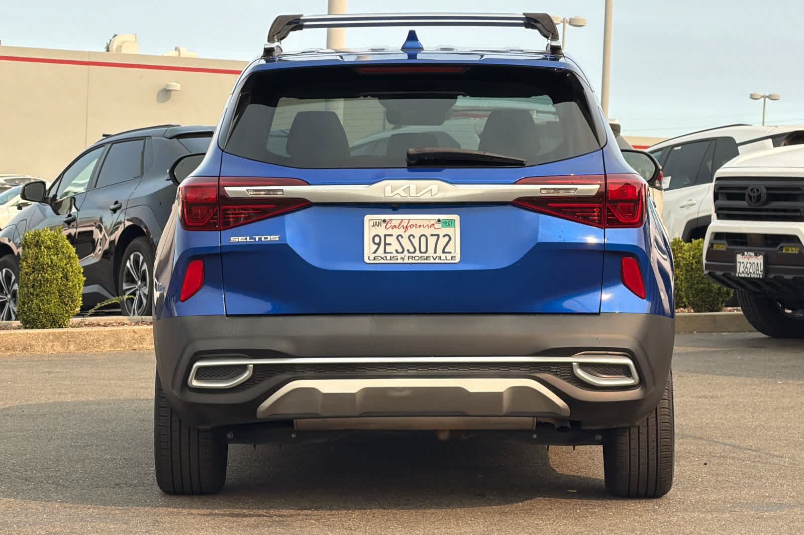 Used 2023 Kia Seltos EX AWD/4WD image 8