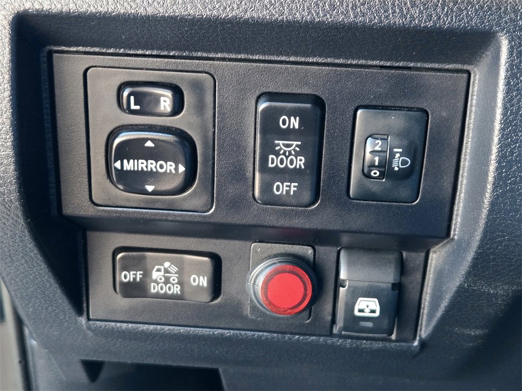 Used 2017 Toyota Tundra SR5 image 23