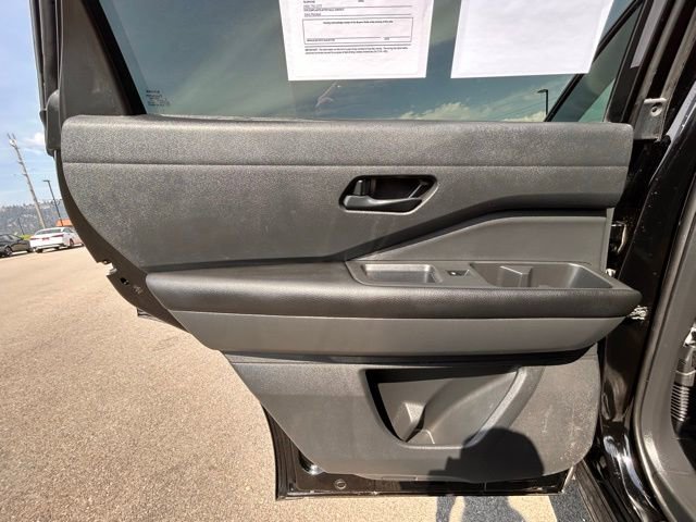 Used 2024 Nissan Pathfinder Rock Creek image 31