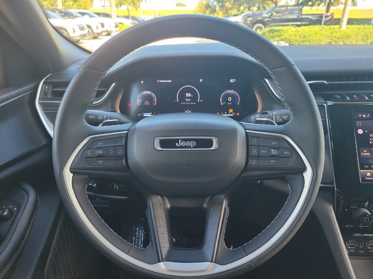 Used 2023 Jeep Grand Cherokee Altitude AWD/4WD image 20