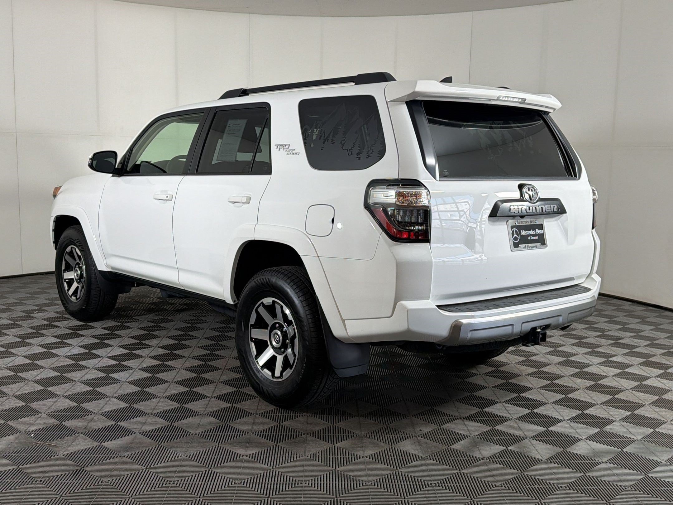 Used 2021 Toyota 4Runner TRD Off-Road Premium w/ Moonroof Package AWD/4WD image 3