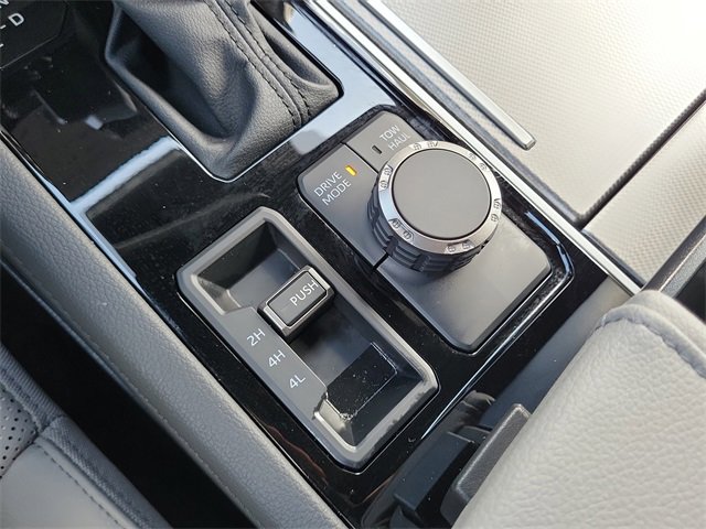 Used 2025 Toyota Sequoia SR5 image 27