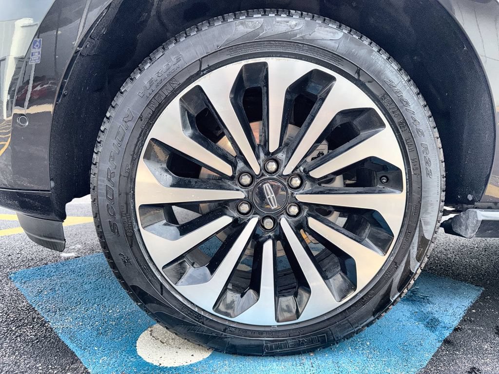 Used 2024 Lincoln Navigator Reserve AWD/4WD image 19