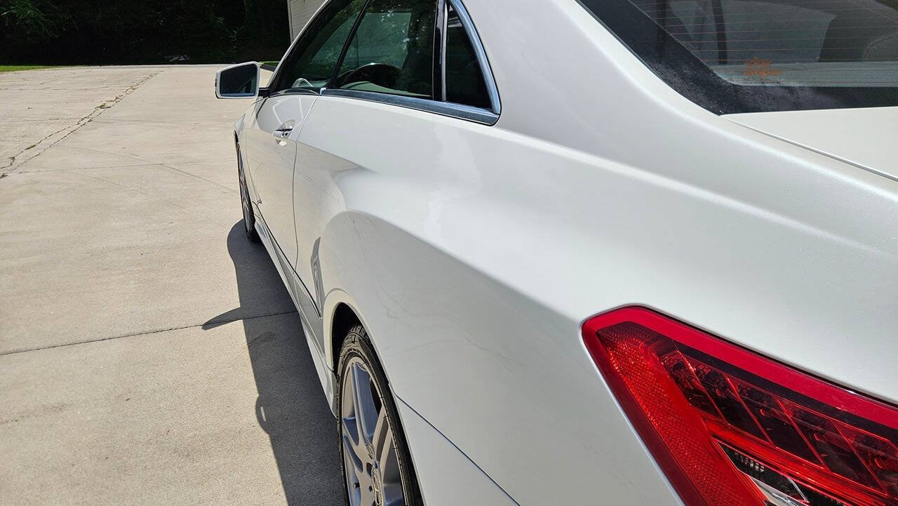 Used 2010 Mercedes-Benz E 550 Coupe image 37
