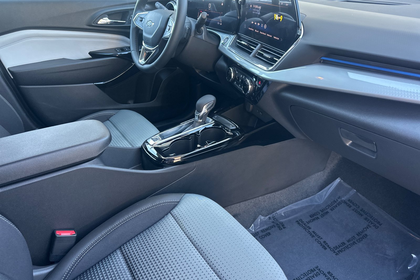New 2026 Chevrolet Trax LT w/ Driver Confidence Package FWD image 14