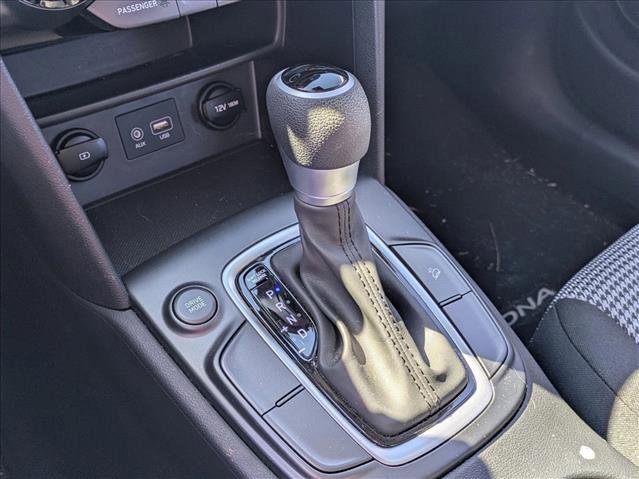 Used 2021 Hyundai Kona SE image 11