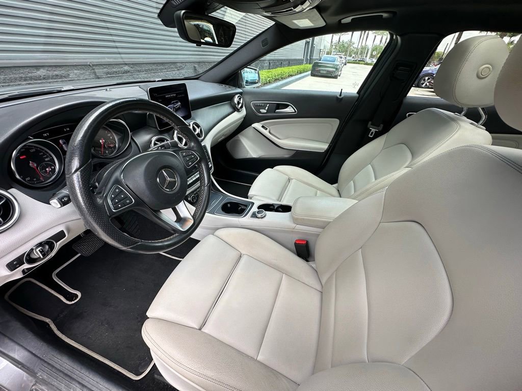 Used 2018 Mercedes-Benz GLA 250 4MATIC image 4