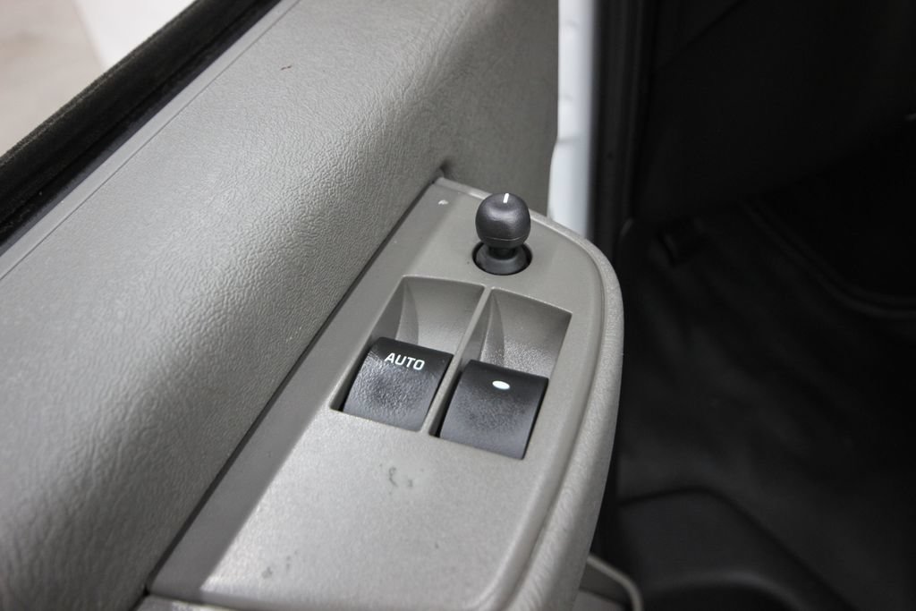 Used 2023 GMC Savana 2500 Extended RWD image 13