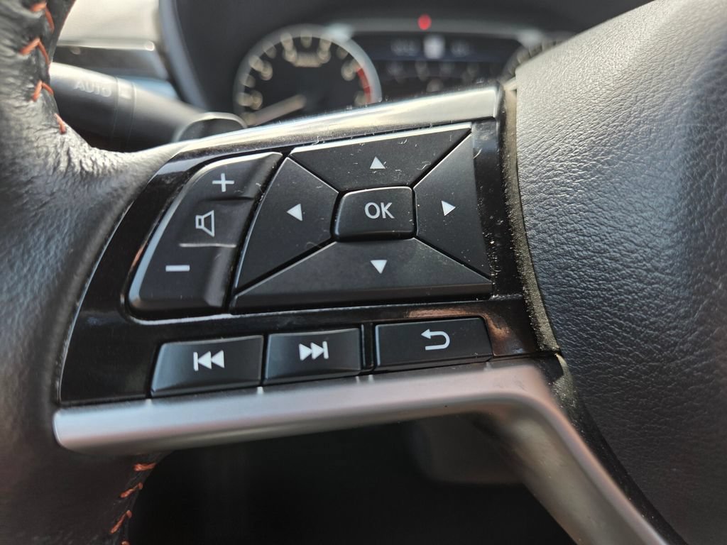 Used 2024 Nissan Altima 2.0 SR FWD image 13