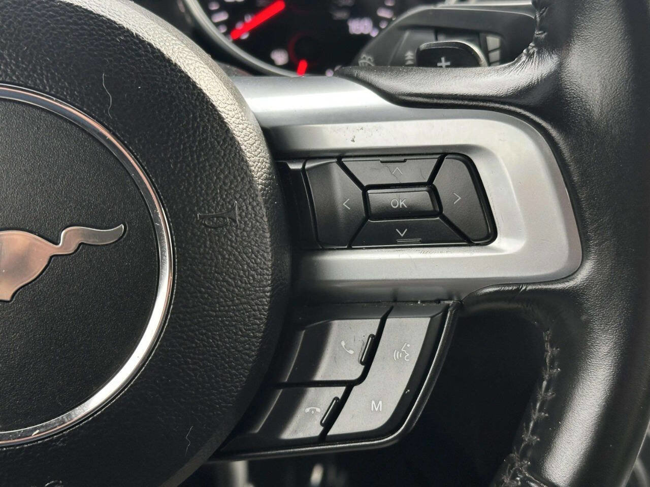 Used 2019 Ford Mustang Premium RWD image 26