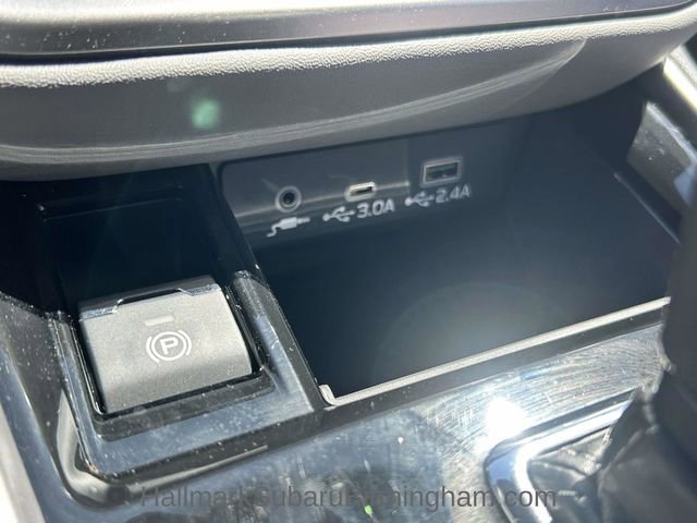 Used 2025 Subaru Outback Premium w/ Popular Package #1A image 20