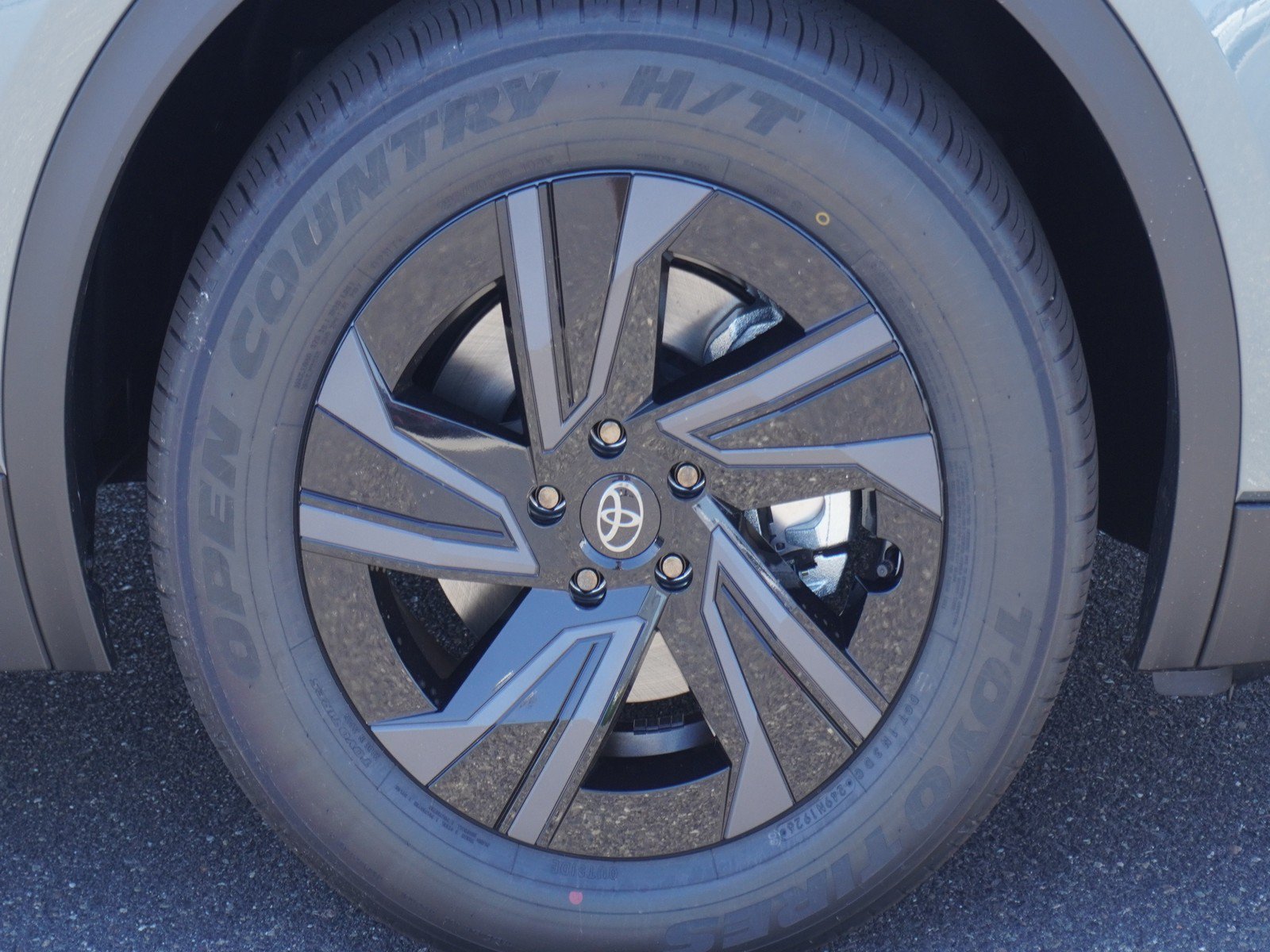 New 2026 Toyota C-HR AWD/4WD image 5