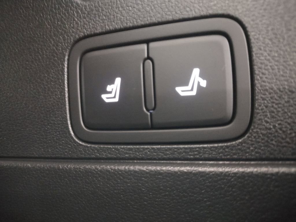 New 2026 Hyundai Ioniq 9 Calligraphy image 19