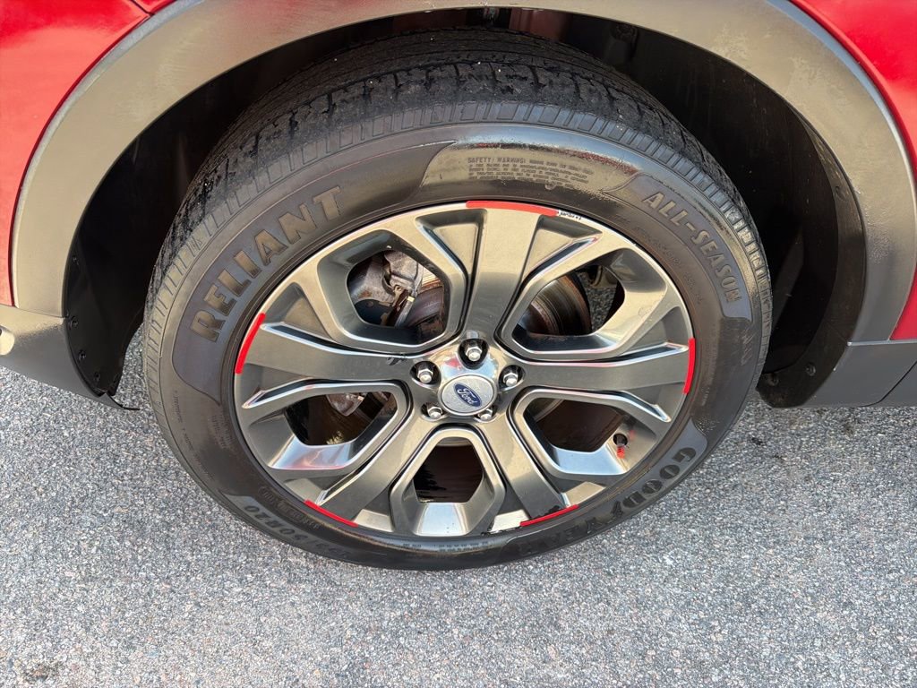 Used 2018 Ford Explorer Sport w/ Equipment Group 401A image 10