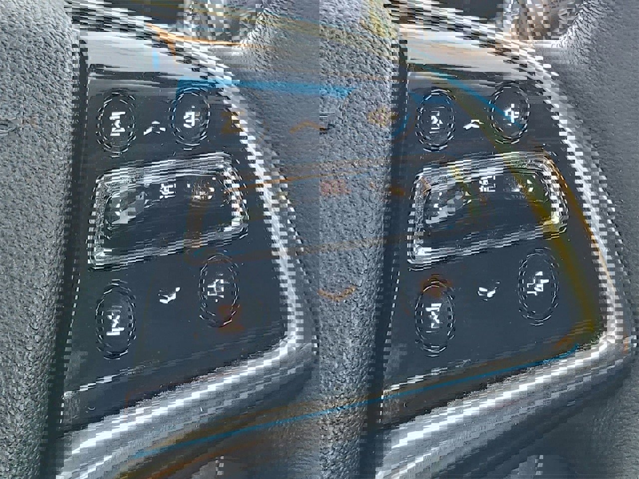 Used 2017 Cadillac CTS Luxury image 28