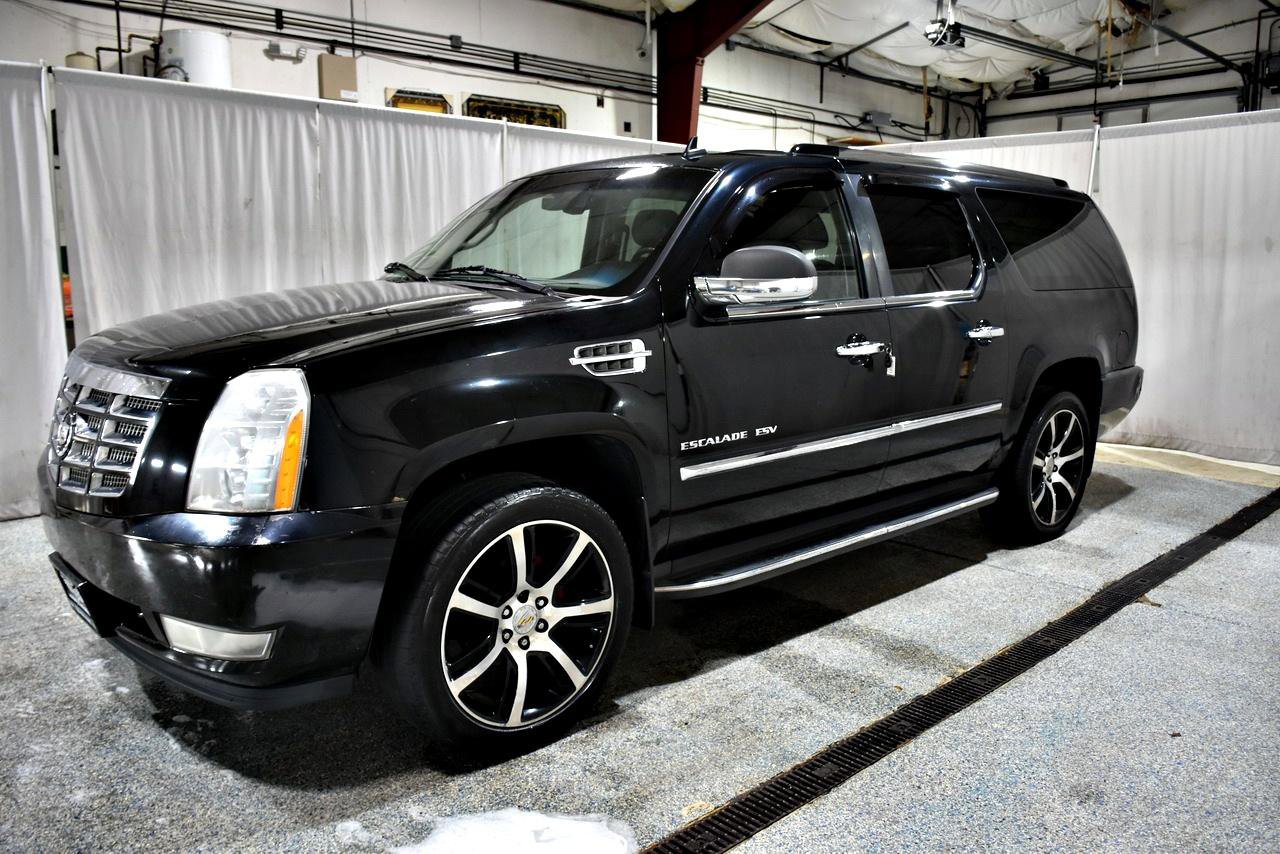 Used 2011 Cadillac Escalade ESV Luxury image 31