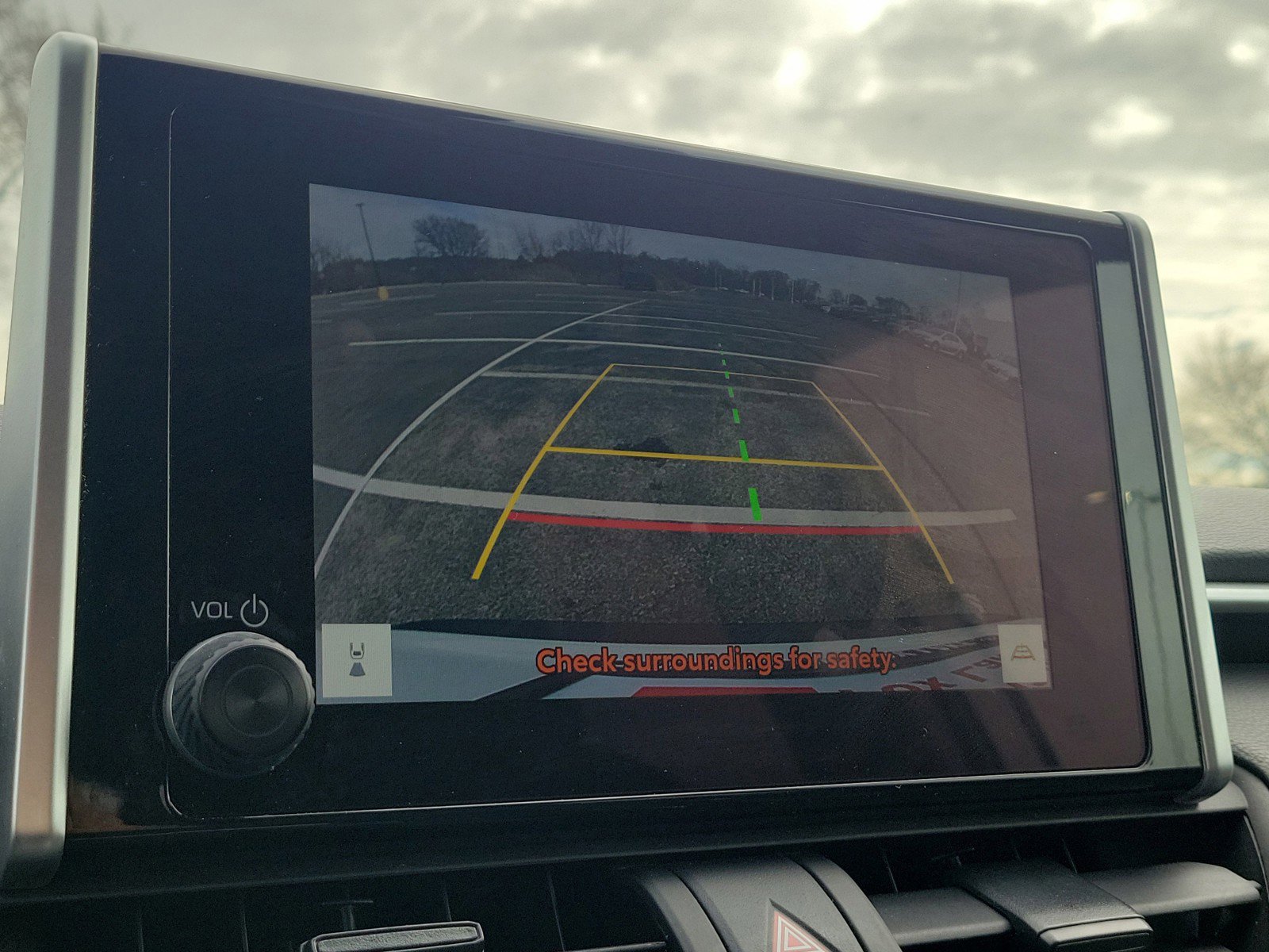 Used 2024 Toyota RAV4 LE FWD image 28