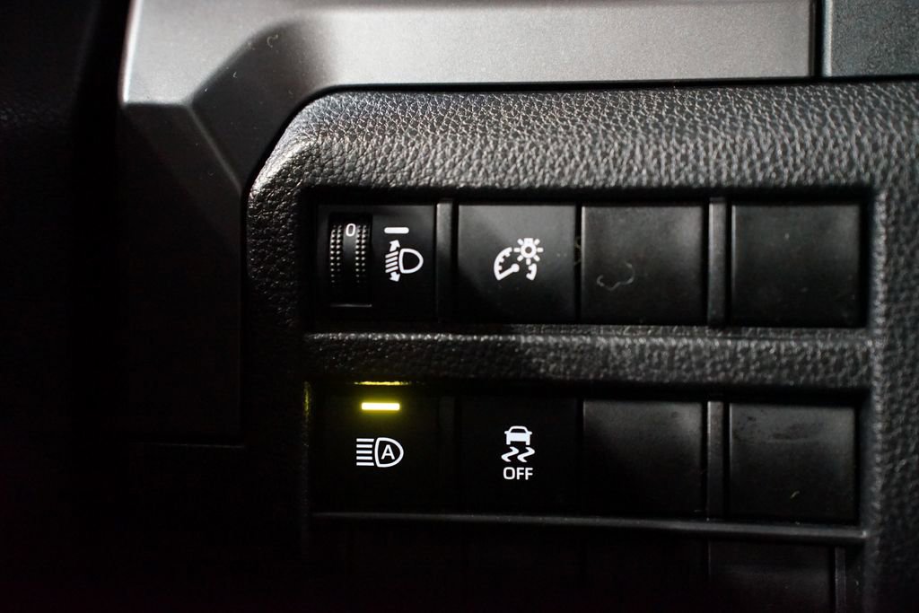 Certified 2024 Toyota Tacoma SR5 image 25