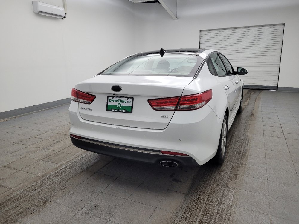 Used 2016 Kia Optima EX w/ Premium Package image 7