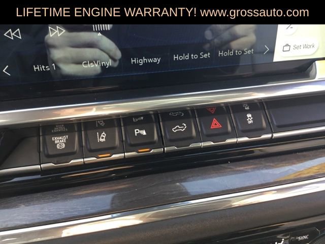 Used 2024 Chevrolet Silverado 2500 LTZ w/ LTZ Convenience Package AWD/4WD image 25