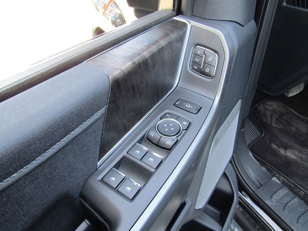 New 2026 Ford F350 Lariat w/ Chrome Package AWD/4WD image 25