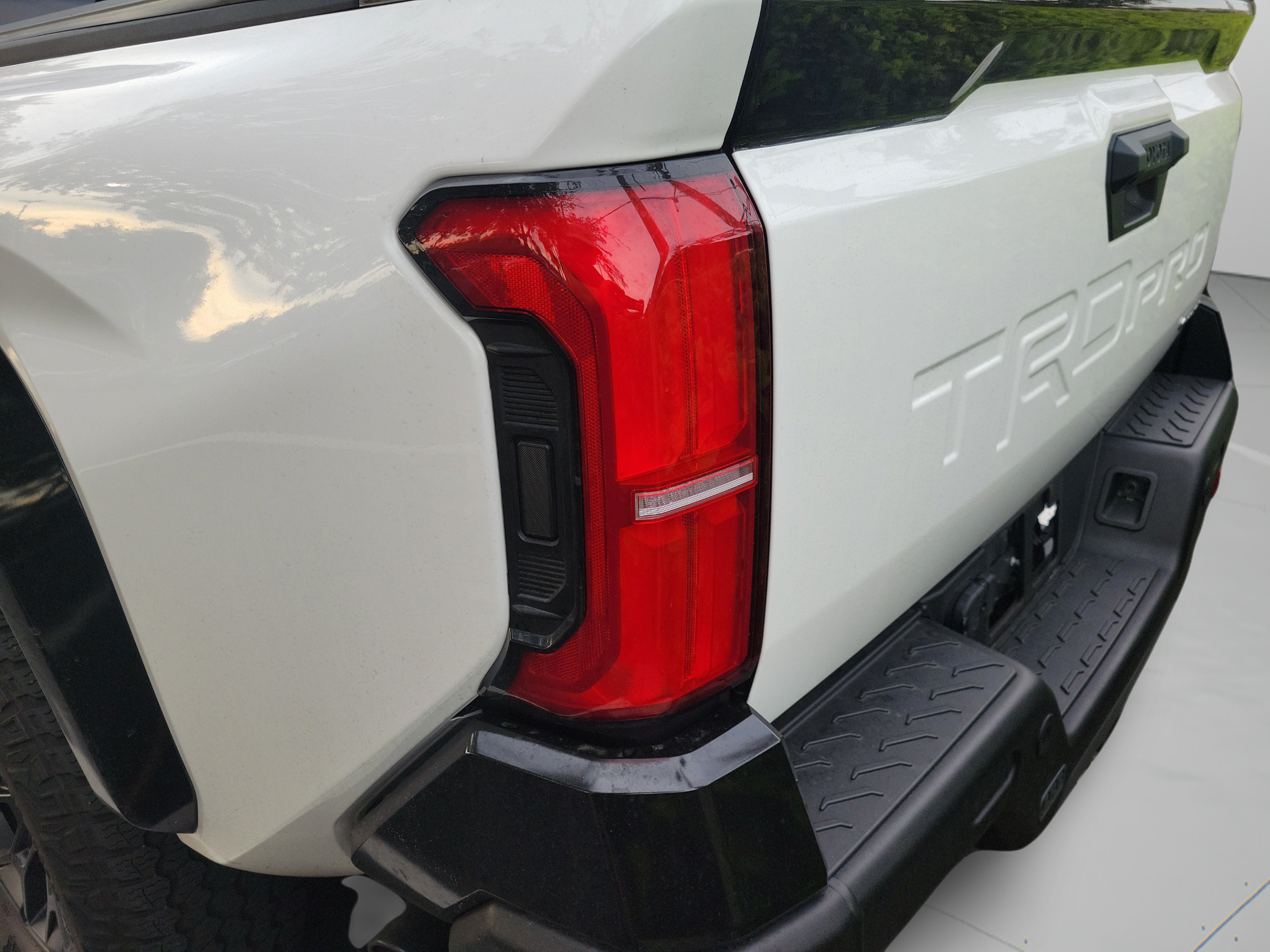 Certified 2025 Toyota Tacoma TRD Pro AWD/4WD image 22