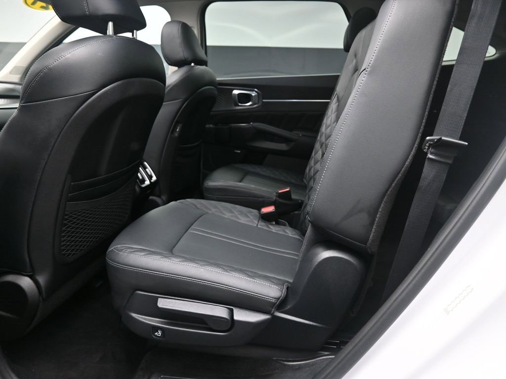 Used 2021 Kia Sorento SX image 21