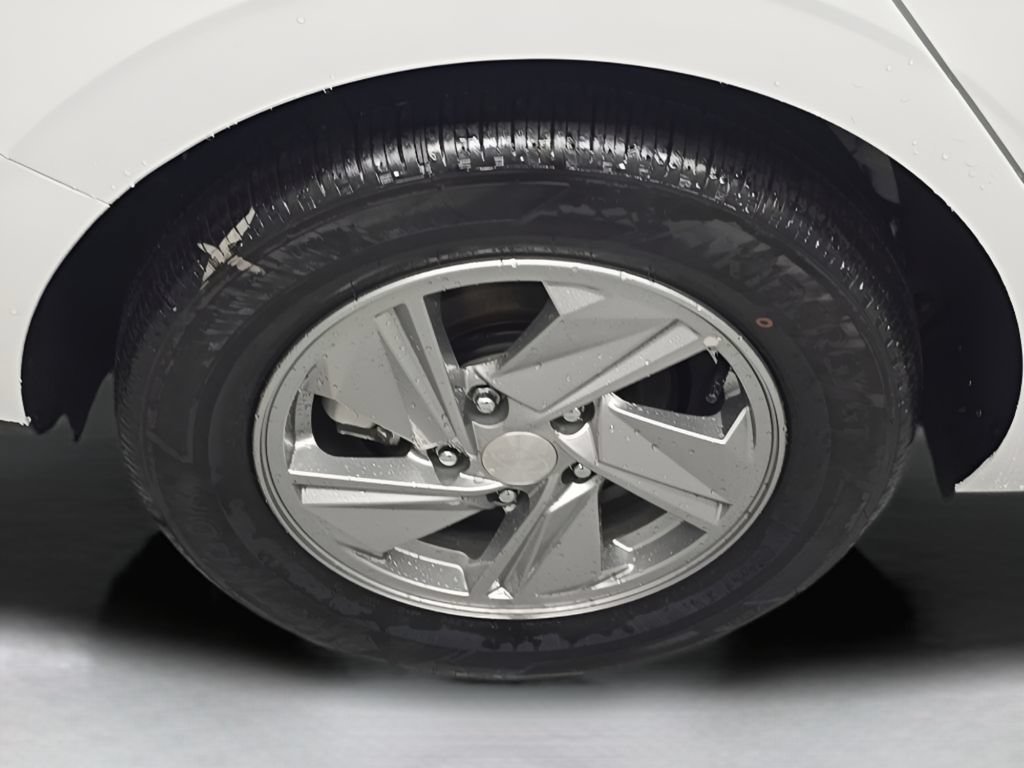 New 2026 Hyundai Elantra SE FWD image 41