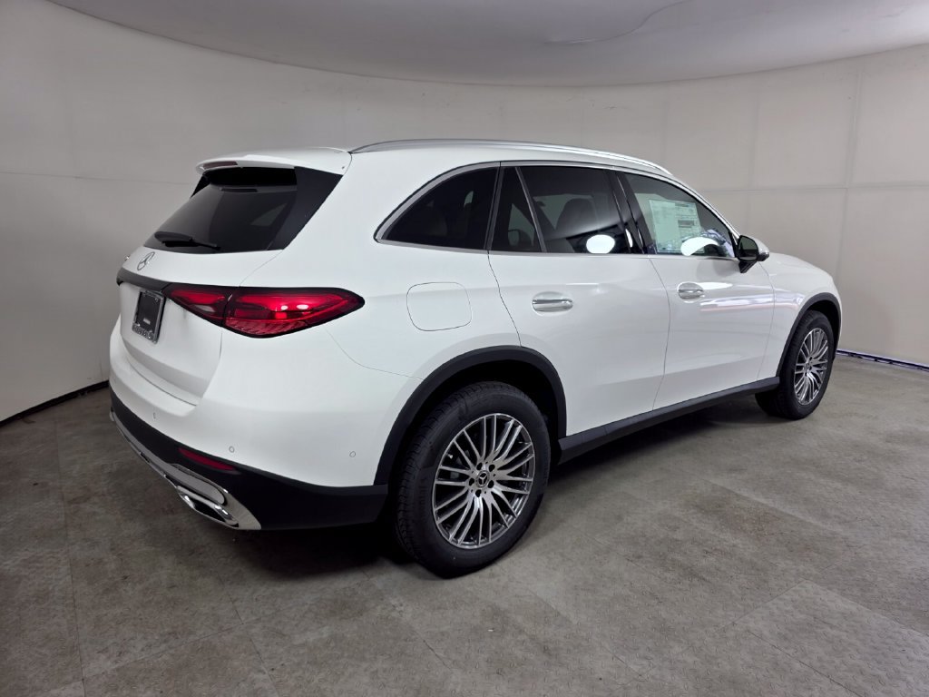 New 2027 Mercedes-Benz GLC 300 image 4