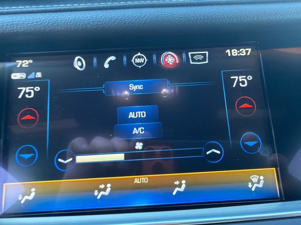 Used 2018 Cadillac XT5 Luxury w/ Driver Awareness Package image 26