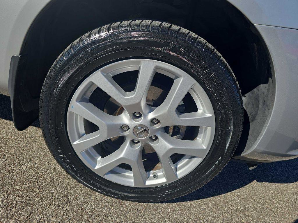 Used 2012 Nissan Rogue SL image 37