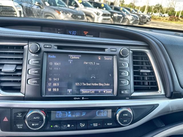 Used 2014 Toyota Highlander XLE image 24