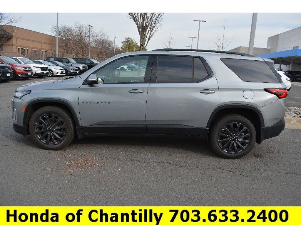 Used 2023 Chevrolet Traverse RS FWD image 5
