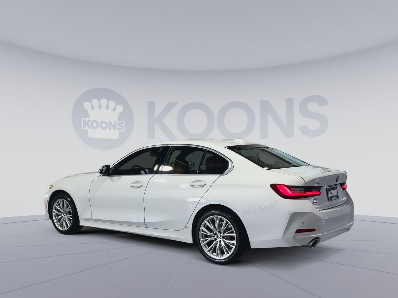 Used 2024 BMW 330i xDrive Sedan w/ Convenience Package AWD/4WD image 8