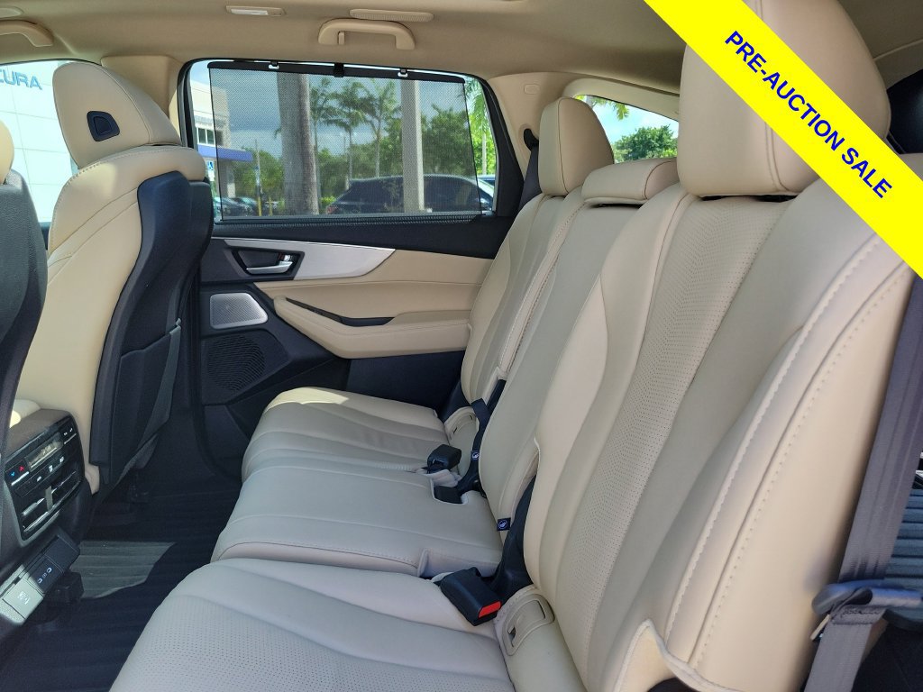 Certified 2025 Acura MDX w/ Technology Package FWD image 11