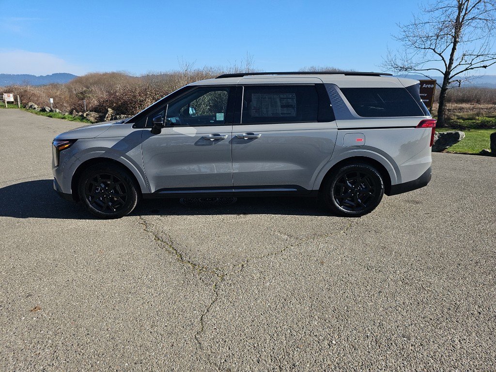 New 2026 Kia Carnival SX image 2