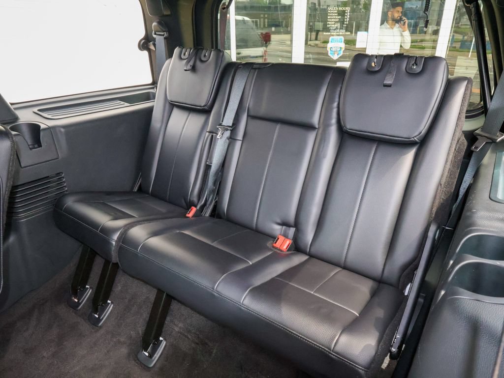 Used 2016 Ford Expedition Limited w/ Equipment Group 301A AWD/4WD image 19
